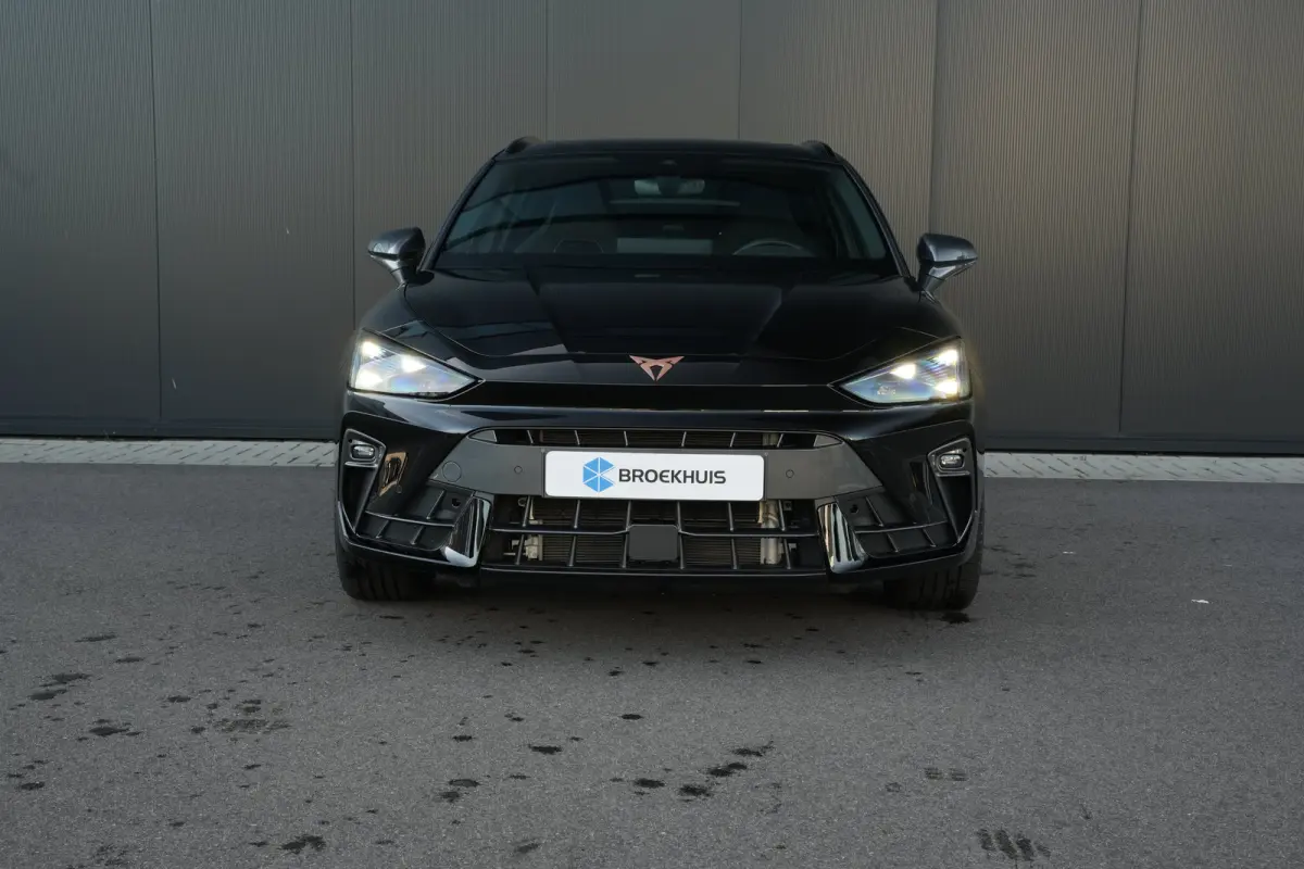 1.5 TSI e-Hybrid 204pk Business | Panoramadak | Sennheiser | Camera | Stoel & Stuurverwarming | 18"