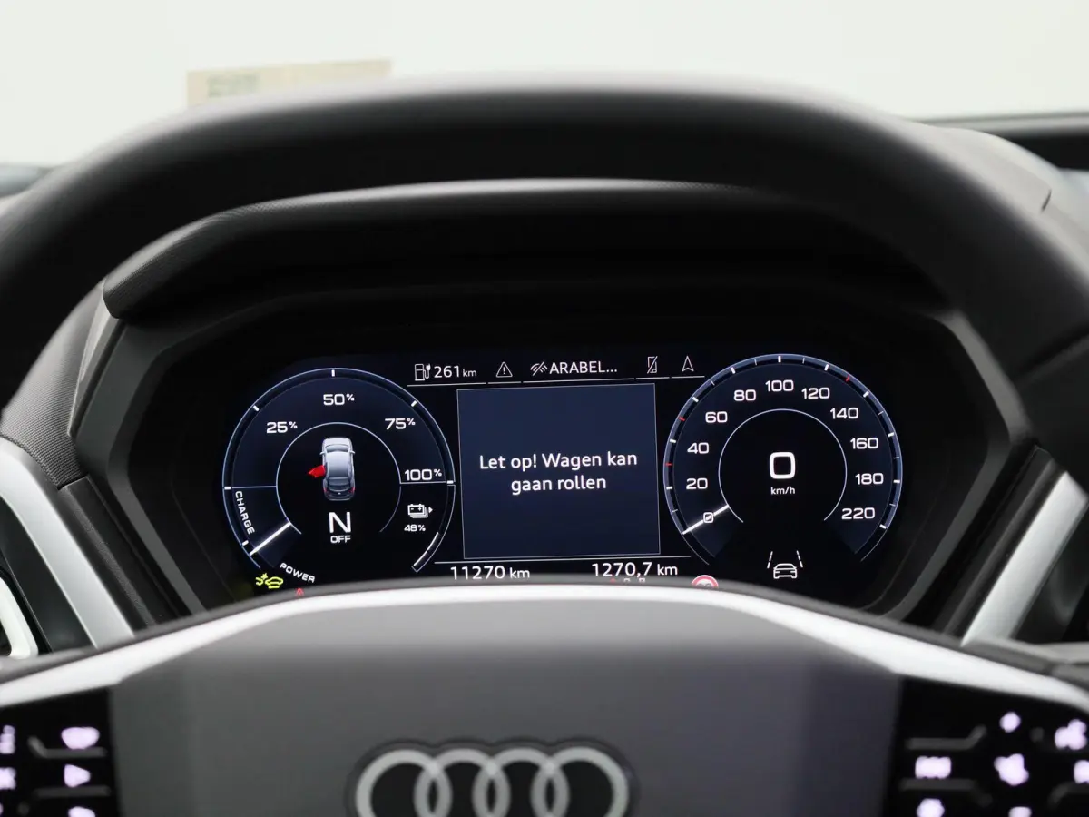 45 Edition 82 kWh l Adaptive cruise control l Glazen panoramadak l Stoelverwarming l Dodehoekdetectie l Geheugen best. stoel l 360 graden camera l Climate control l Head-up display l Trekhaa