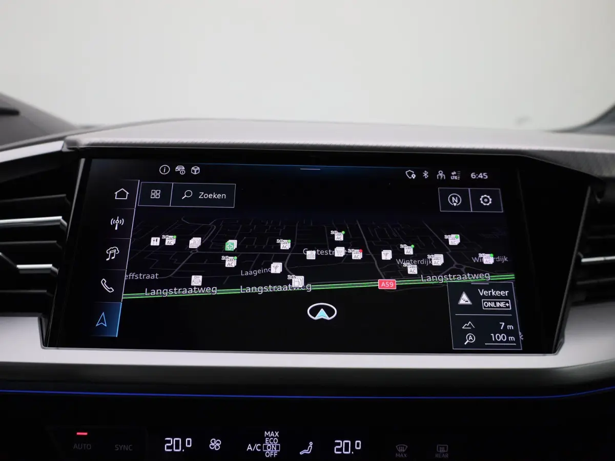 45 Edition 82 kWh l Adaptive cruise control l Glazen panoramadak l Stoelverwarming l Dodehoekdetectie l Geheugen best. stoel l 360 graden camera l Climate control l Head-up display l Trekhaa