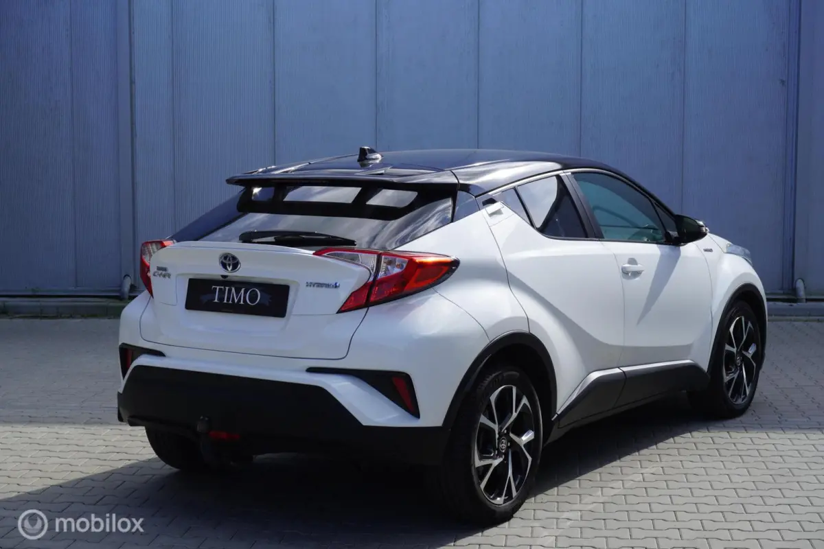1.8 Hybrid Dynamic 2019 72.403 KM