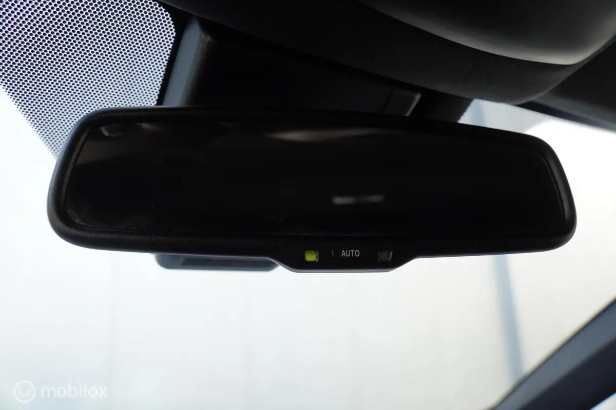 1.8 Hybrid Dynamic 2019 72.403 KM