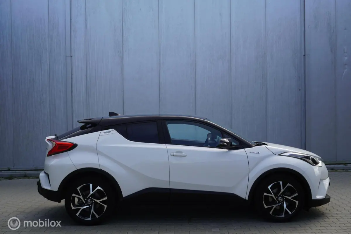 1.8 Hybrid Dynamic 2019 72.403 KM