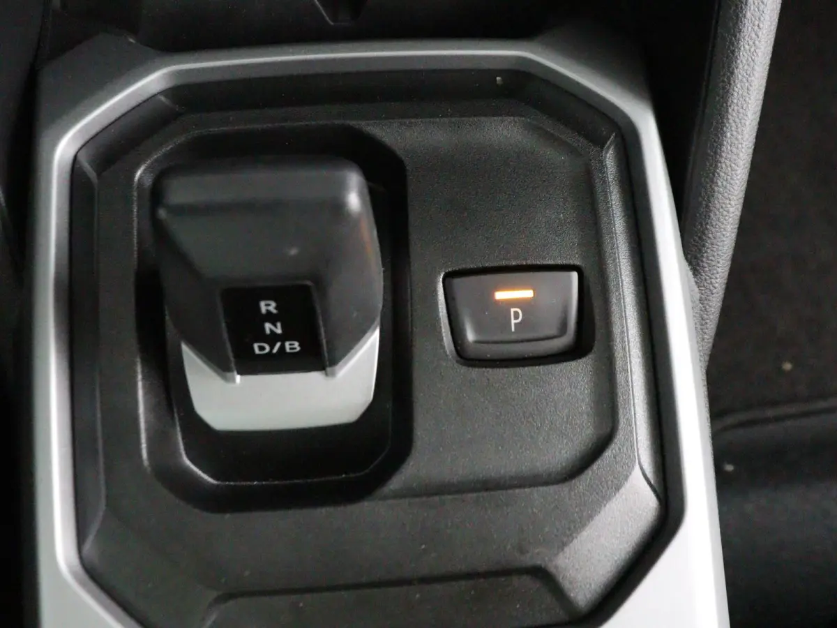 limited edition hybrid 155 | Parkeercamera | Navigatie | Stoel-, Stuur- & Voorruitverw. |