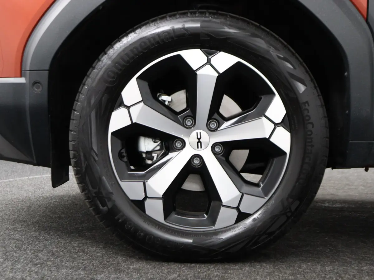 limited edition hybrid 155 | Parkeercamera | Navigatie | Stoel-, Stuur- & Voorruitverw. |