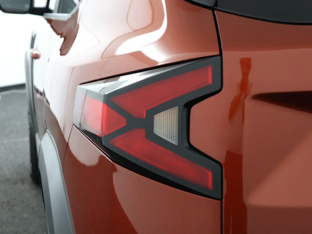 limited edition hybrid 155 | Parkeercamera | Navigatie | Stoel-, Stuur- & Voorruitverw. |