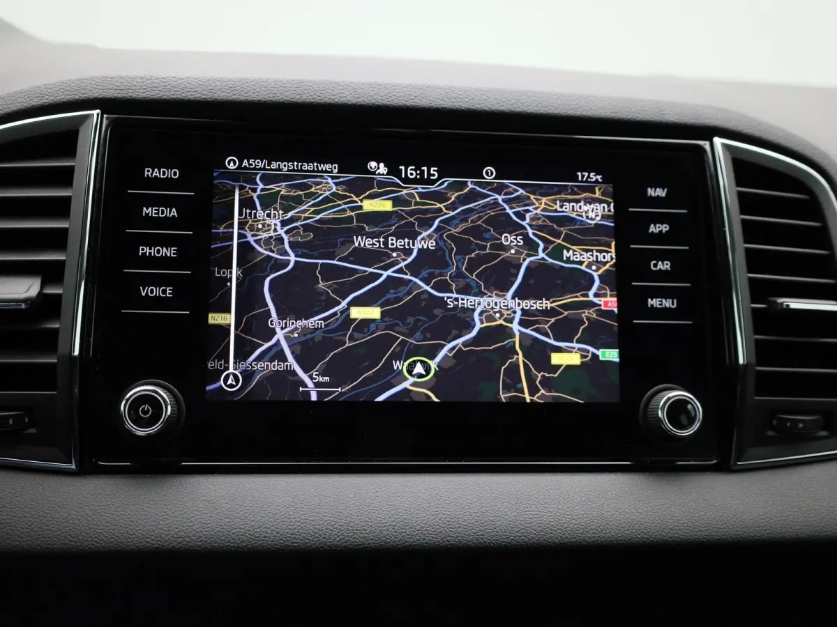 1.5 TSI ACT Business Edition | Automaat | Apple Carplay / Android Auto | Navigatie | camera | Virtual Cockpit | Verwarmde Stoelen | Cruise Control | Stuur verwarming