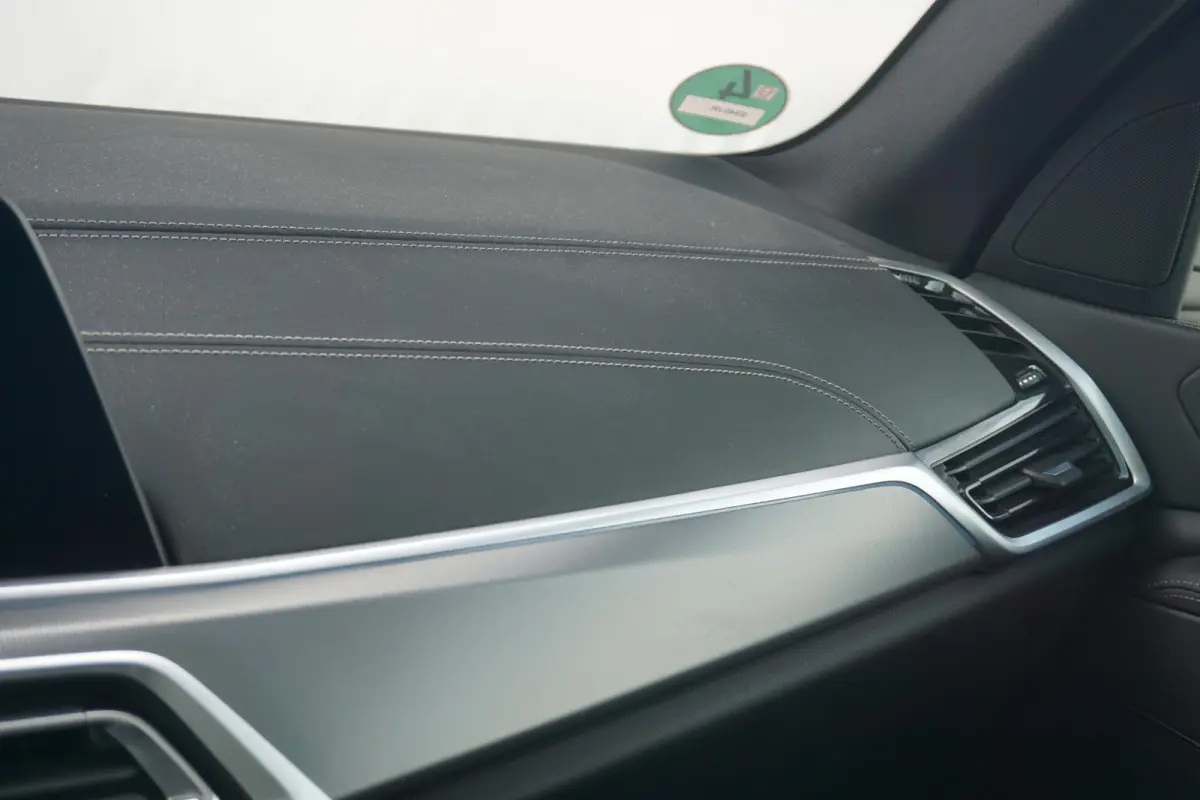 xDrive45e | SoH 94% | M Sportpakket | Trekhaak | Schuif-kanteldak | Head-up display | Stoelventilatie | Adaptieve Cruise Control | Dodehoek Detectie
