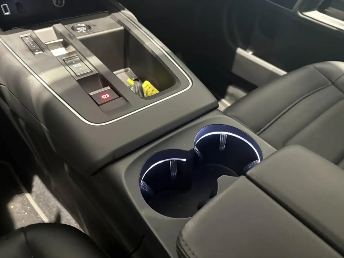 1.6 Plug-in Hybrid 225 Shine | APPLE CARPLAY & ANDROID AUTO | STOELVERWARMING | ADAPT. CRUISE | CAMERA |