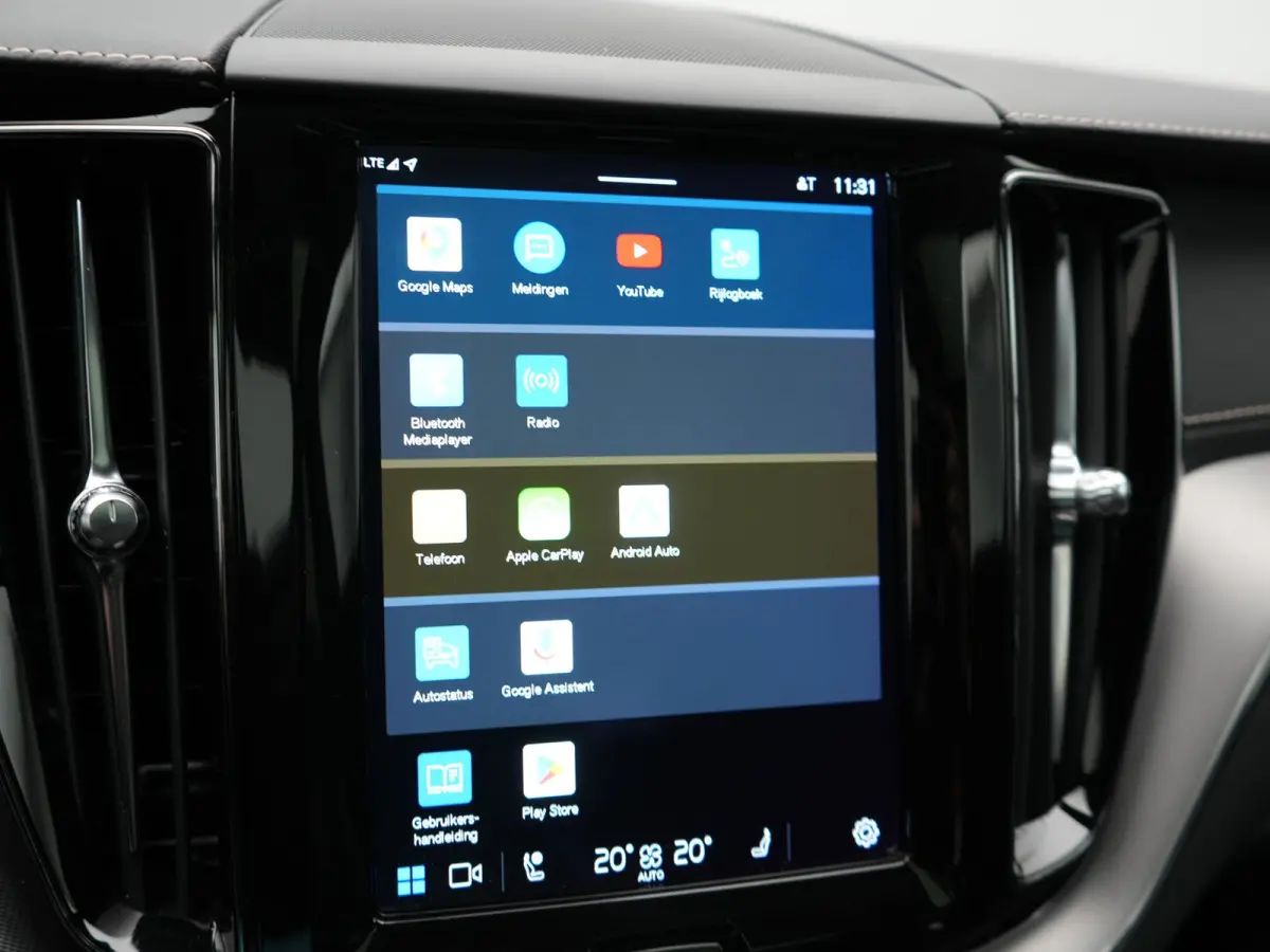 T8 AWD Plus Dark LONG RANGE PHEV 456pk Dealer O.H | Panodak | 360 Camera | Adaptive Cruise | Head Up | Adaptieve Full LED Koplampen |  Sportstoelen Memory & Verwarmd | Google Assistant | App