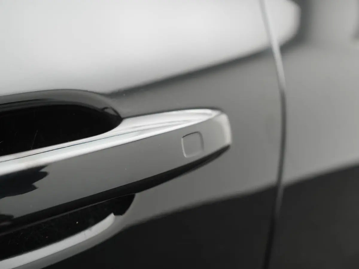 T8 AWD Plus Dark LONG RANGE PHEV 456pk Dealer O.H | Panodak | 360 Camera | Adaptive Cruise | Head Up | Adaptieve Full LED Koplampen |  Sportstoelen Memory & Verwarmd | Google Assistant | App