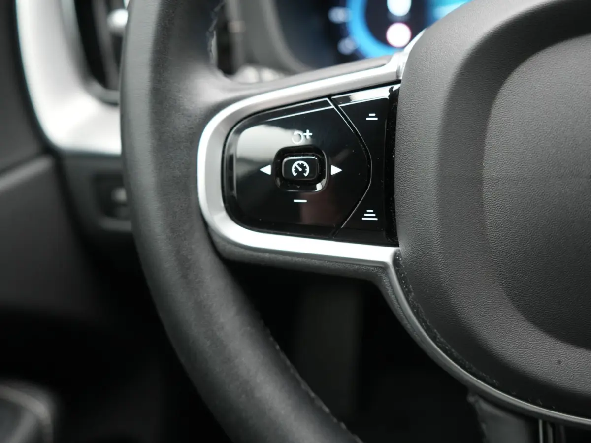 T8 AWD Plus Dark LONG RANGE PHEV 456pk Dealer O.H | Panodak | 360 Camera | Adaptive Cruise | Head Up | Adaptieve Full LED Koplampen |  Sportstoelen Memory & Verwarmd | Google Assistant | App