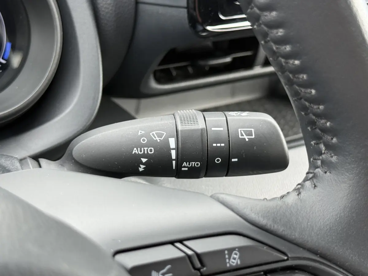 1.5 Hybrid Dynamic | Trekhaak | CarPlay | ACC | Camera | Keyless | 16 inch