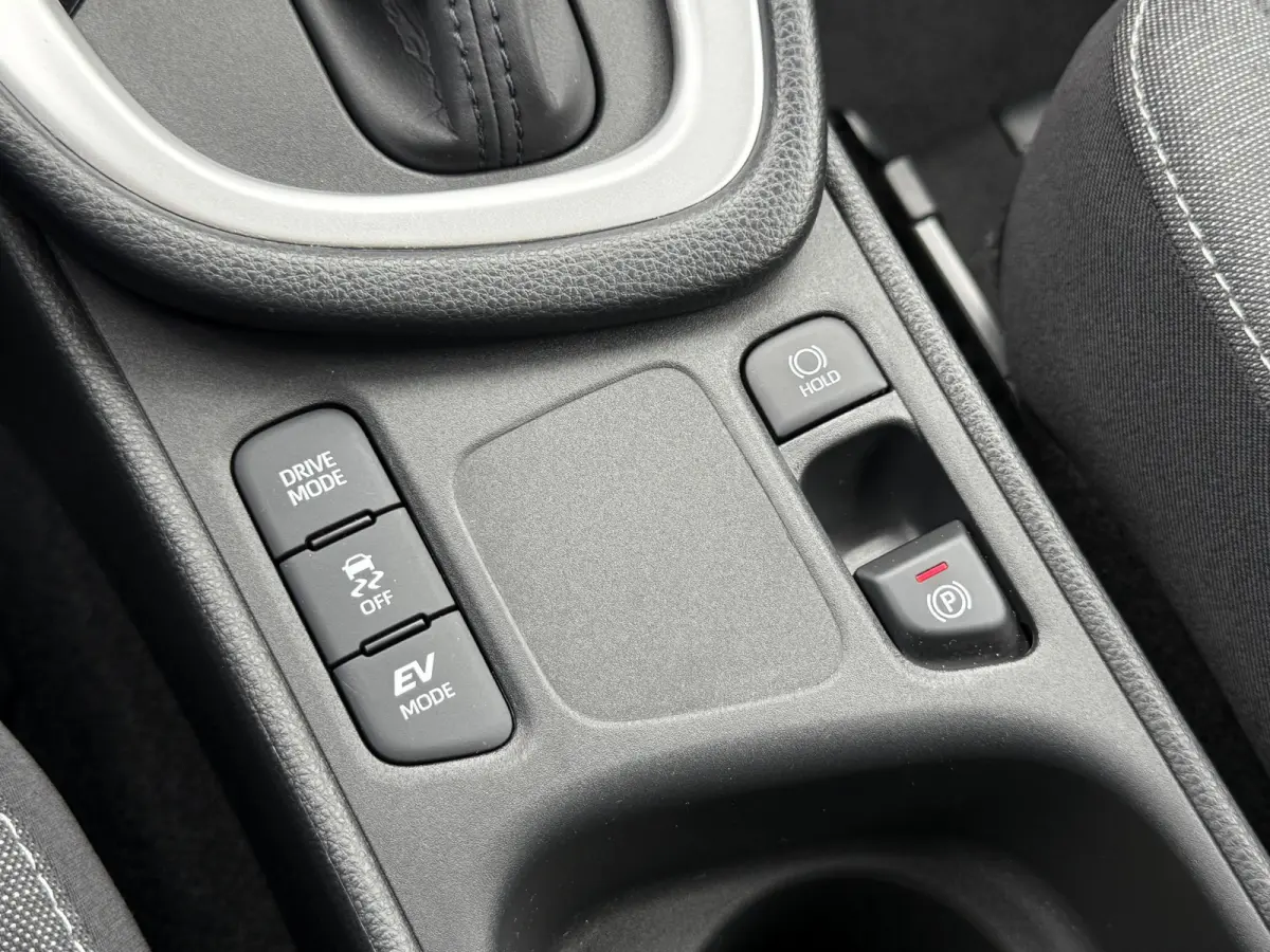 1.5 Hybrid Dynamic | Trekhaak | CarPlay | ACC | Camera | Keyless | 16 inch