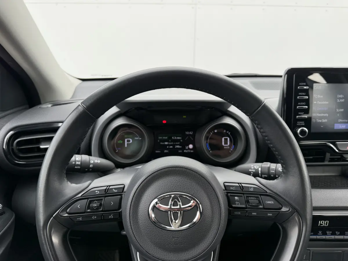 1.5 Hybrid Dynamic | Trekhaak | CarPlay | ACC | Camera | Keyless | 16 inch