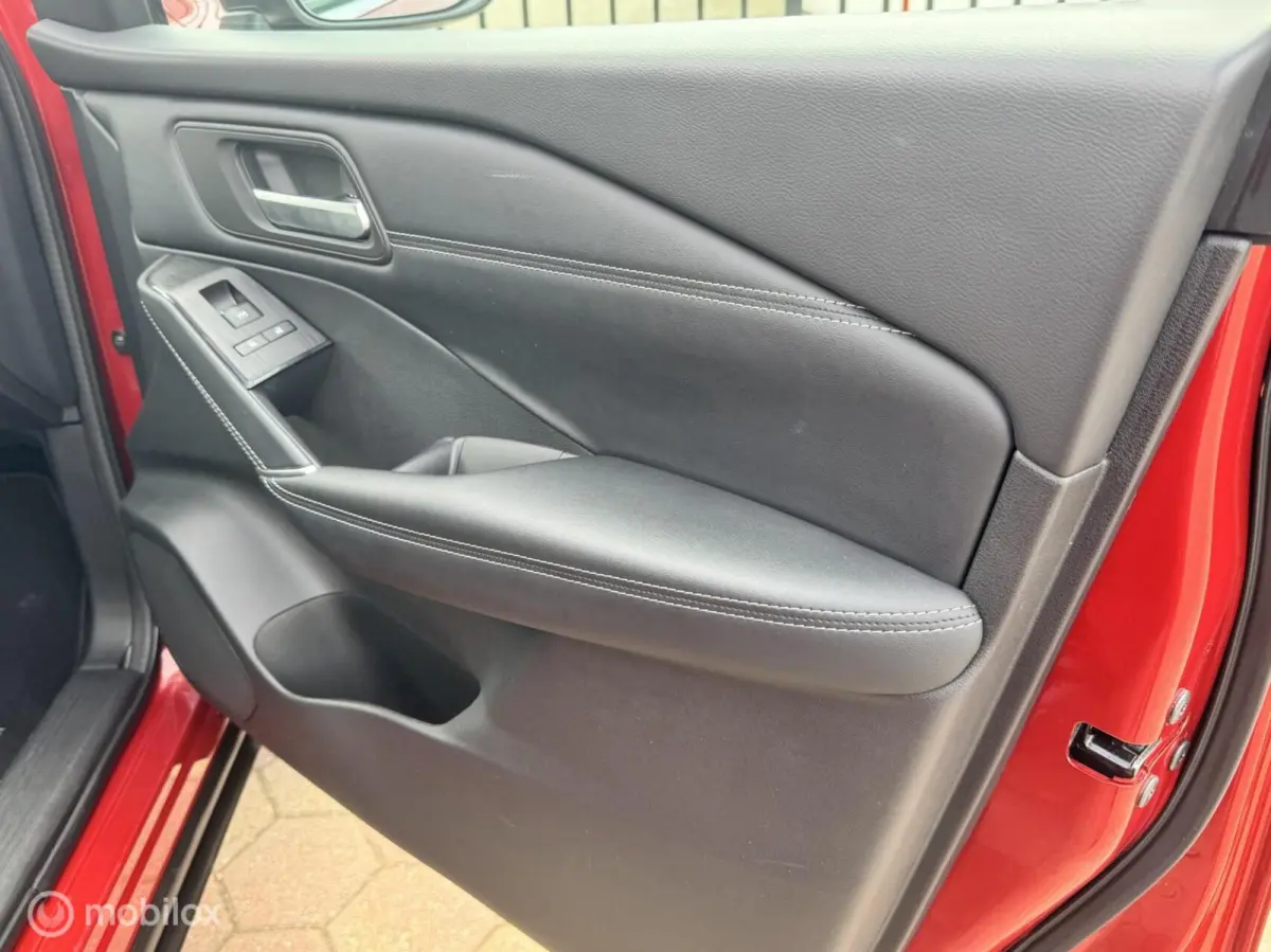 1.3 MHEV Hybride Xtronic N-Connecta Two-Tone