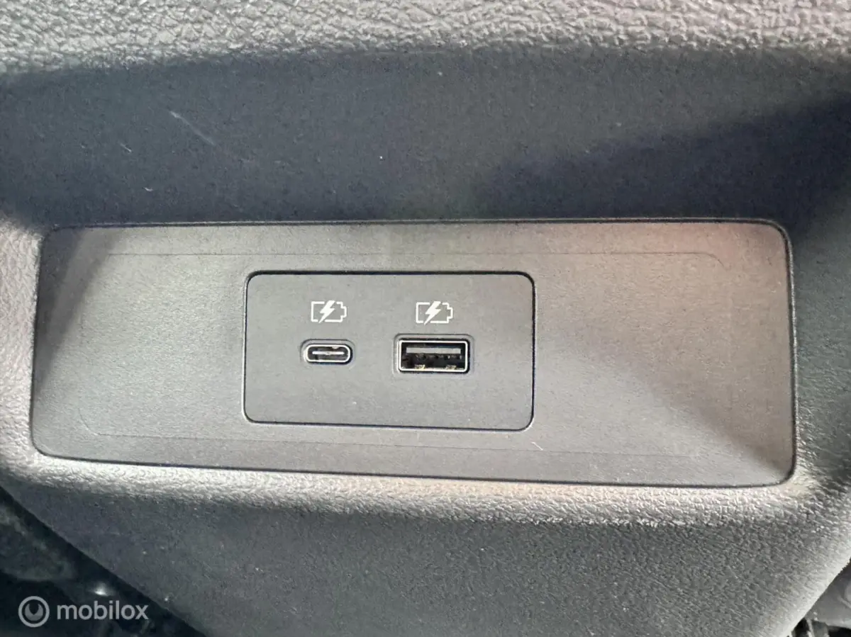 1.3 MHEV Hybride Xtronic N-Connecta Two-Tone