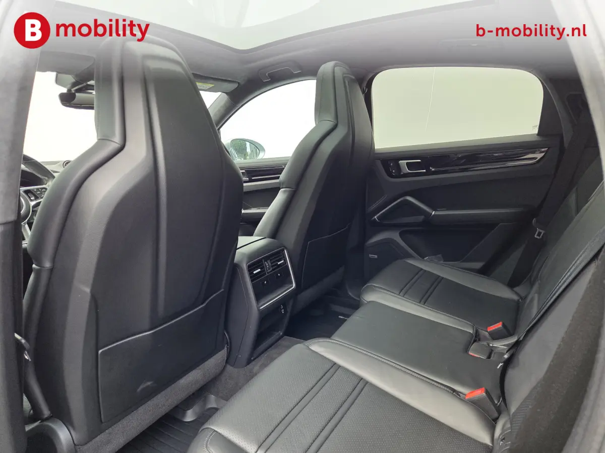 3.0 E-Hybrid Sport Chrono Panoramadak Trekhaak 3500kg NL Auto! | Soft Close | BOSE | Comfortstoelen | Luchtvering