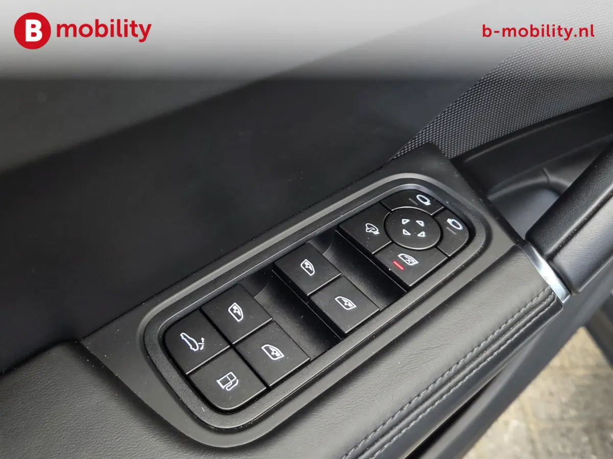 3.0 E-Hybrid Sport Chrono Panoramadak Trekhaak 3500kg NL Auto! | Soft Close | BOSE | Comfortstoelen | Luchtvering
