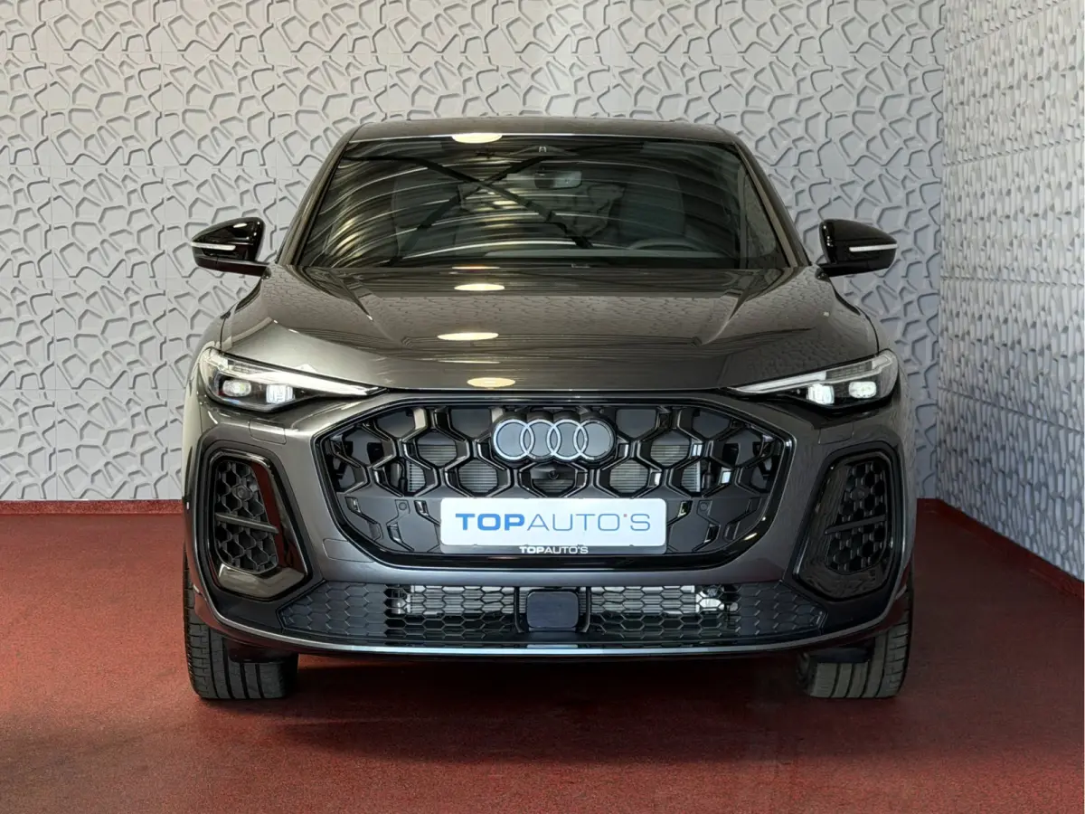 Audi Q5 Sportback 55 TFSI e quattro S edition 367 PK | Black Optic | Tech Plus | Matrix LED | Panorama | 21" Audi Sport | Camera 360 | Side Assist NW PRIJS € 92.647.-