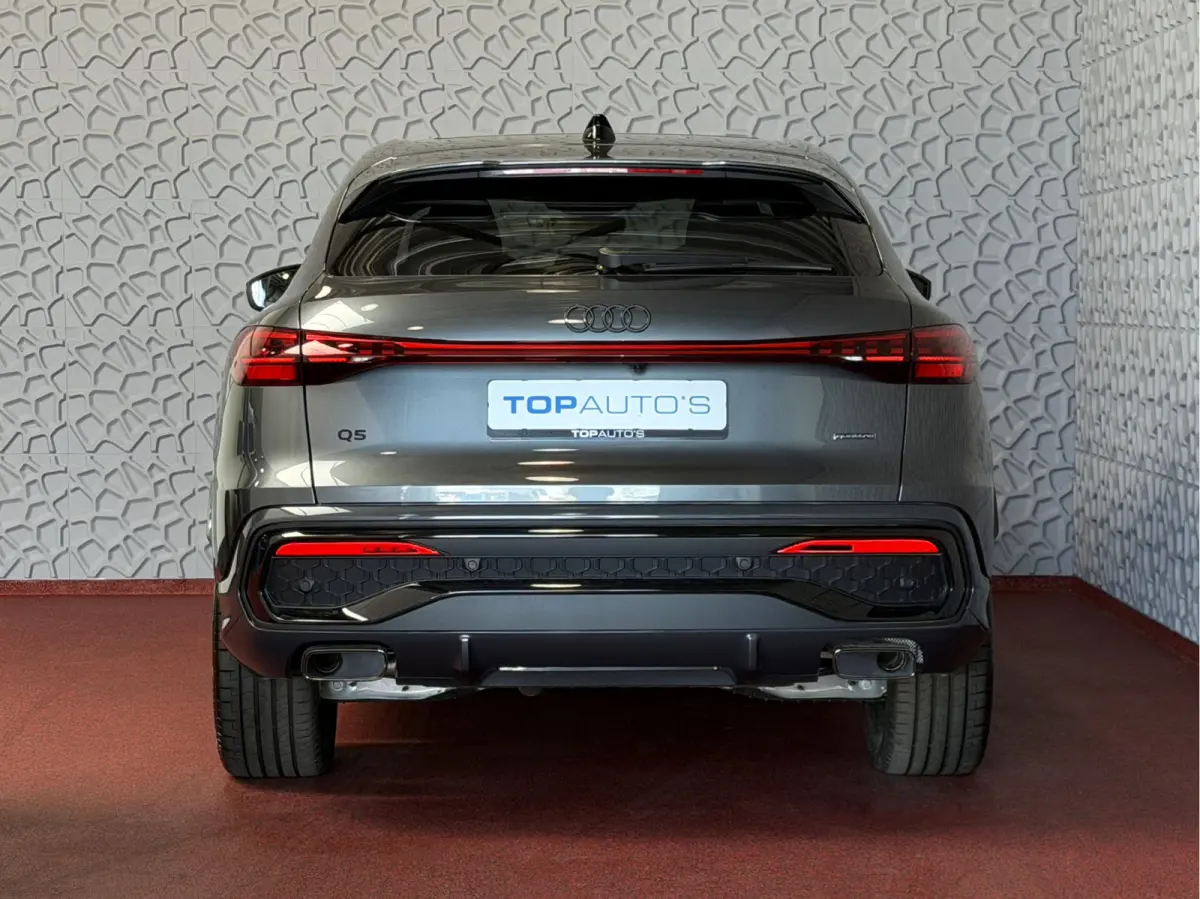 Audi Q5 Sportback 55 TFSI e quattro S edition 367 PK | Black Optic | Tech Plus | Matrix LED | Panorama | 21" Audi Sport | Camera 360 | Side Assist NW PRIJS € 92.647.-