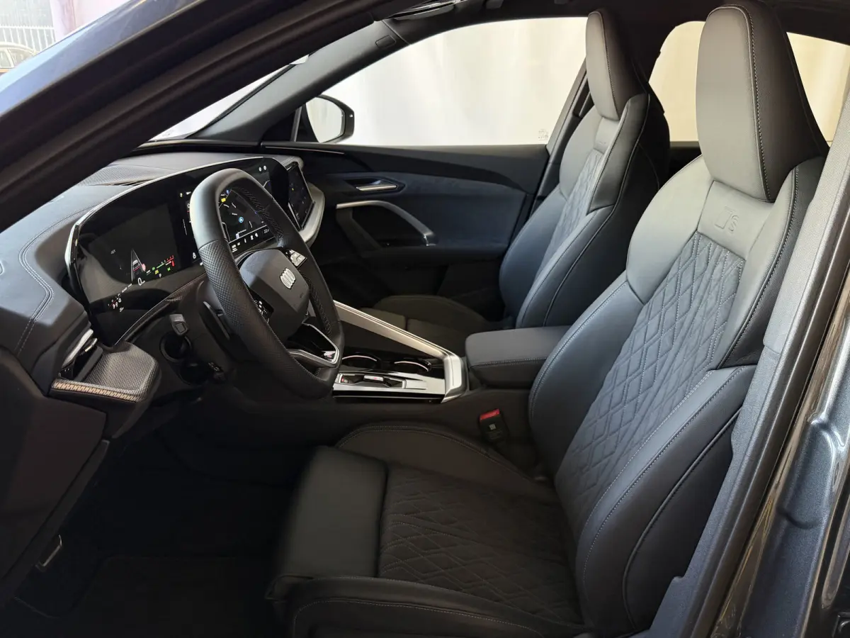 Audi Q5 Sportback 55 TFSI e quattro S edition 367 PK | Black Optic | Tech Plus | Matrix LED | Panorama | 21" Audi Sport | Camera 360 | Side Assist NW PRIJS € 92.647.-