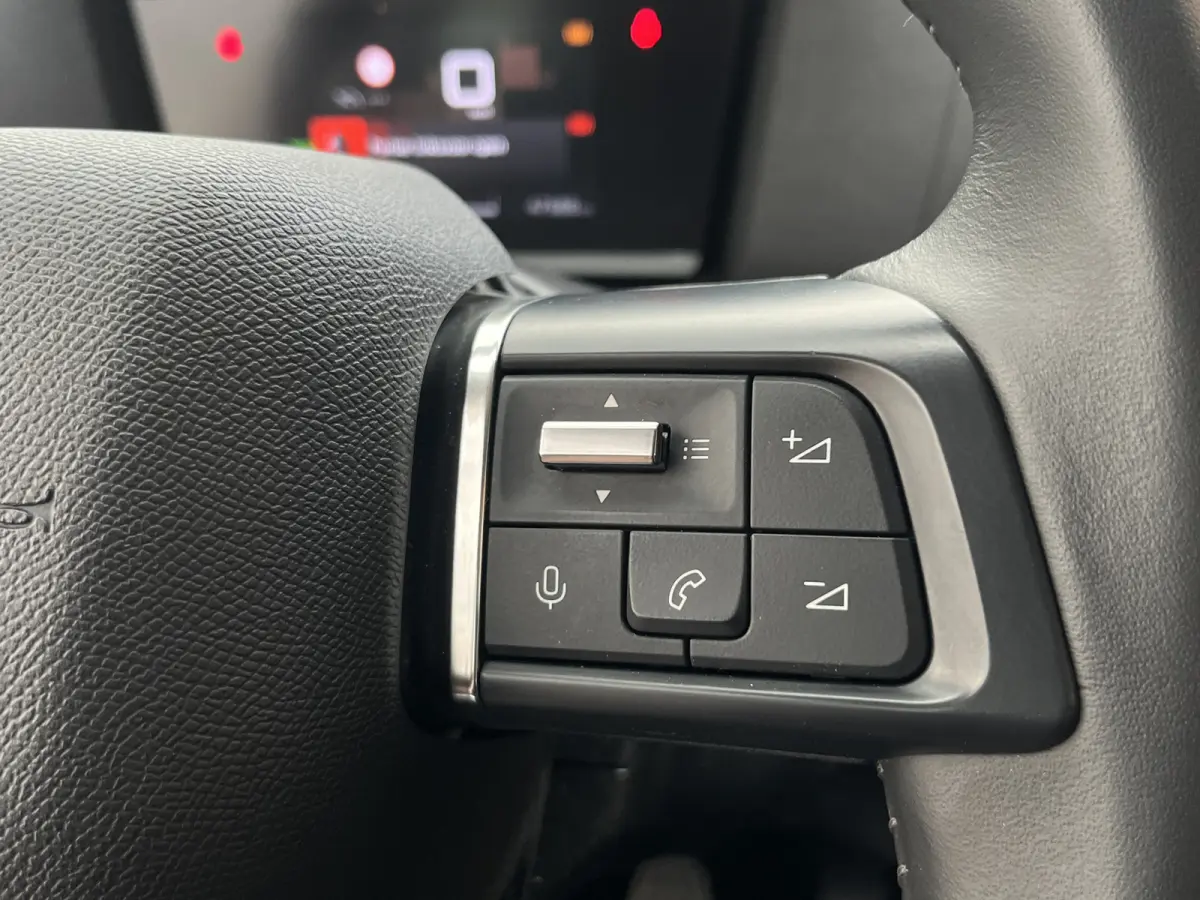 Puretech 100 Feel | Camera achter | Navigatie | Climate Control | Cruise Control | Carplay/Android Auto |