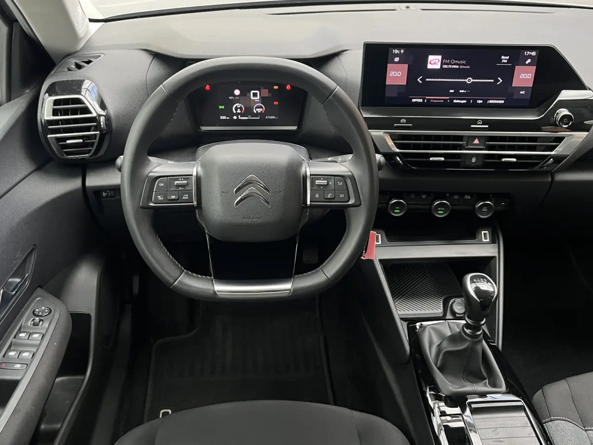 Puretech 100 Feel | Camera achter | Navigatie | Climate Control | Cruise Control | Carplay/Android Auto |
