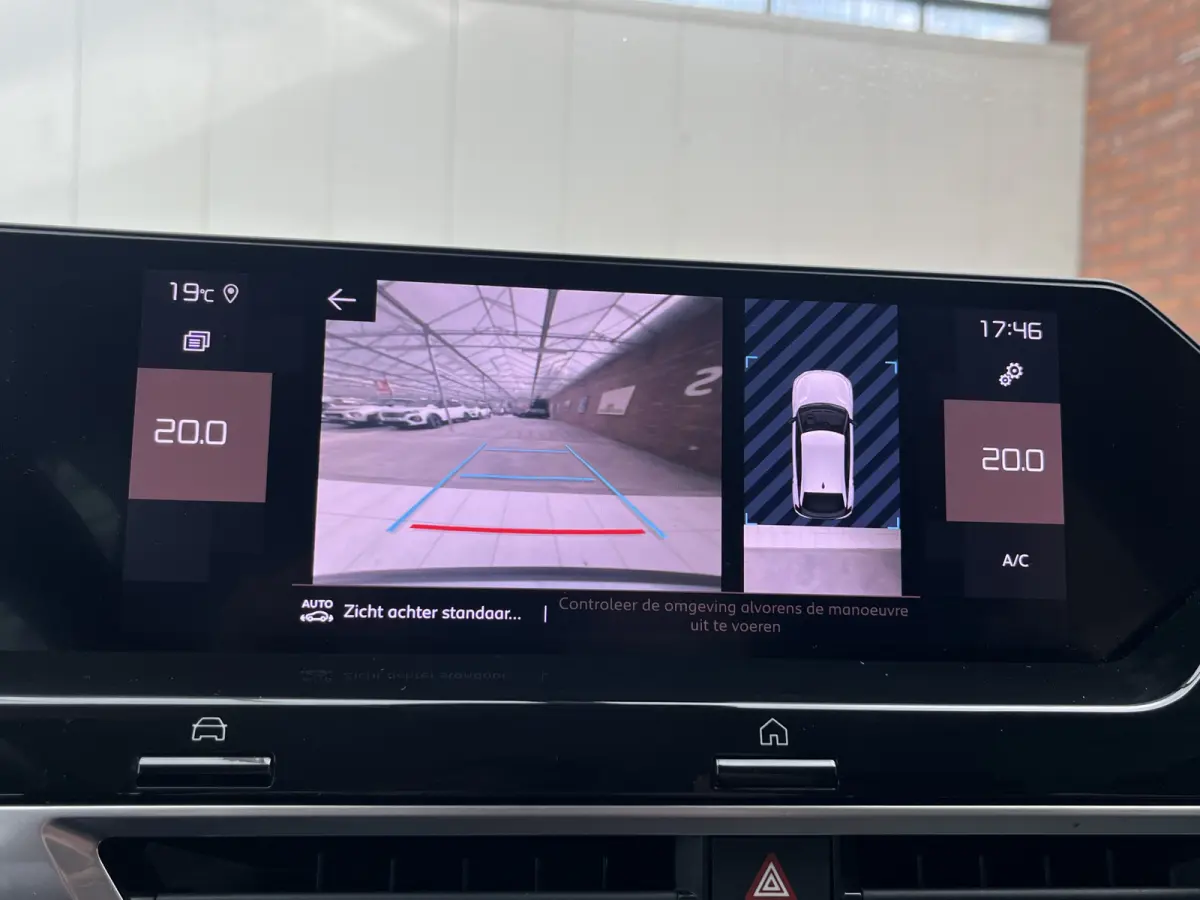 Puretech 100 Feel | Camera achter | Navigatie | Climate Control | Cruise Control | Carplay/Android Auto |