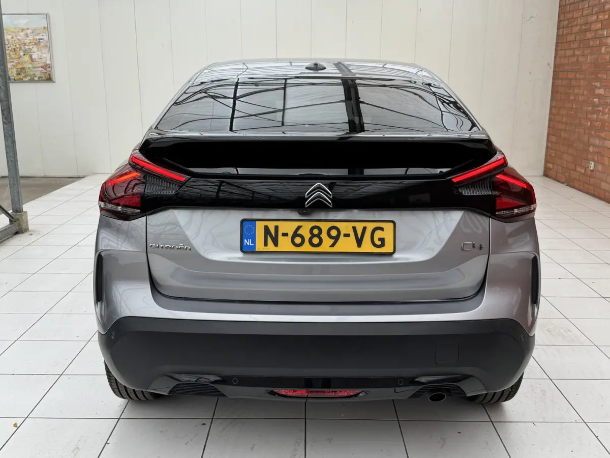 Puretech 100 Feel | Camera achter | Navigatie | Climate Control | Cruise Control | Carplay/Android Auto |