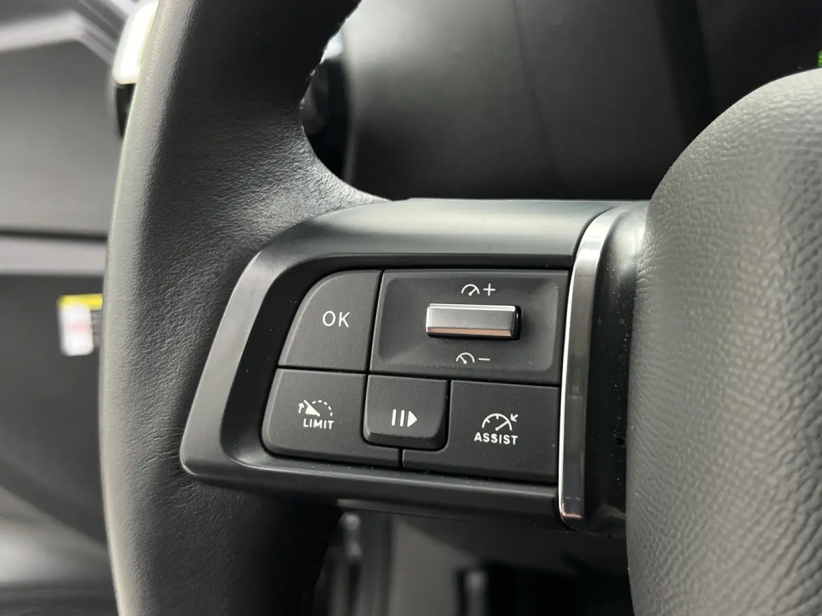 Puretech 100 Feel | Camera achter | Navigatie | Climate Control | Cruise Control | Carplay/Android Auto |