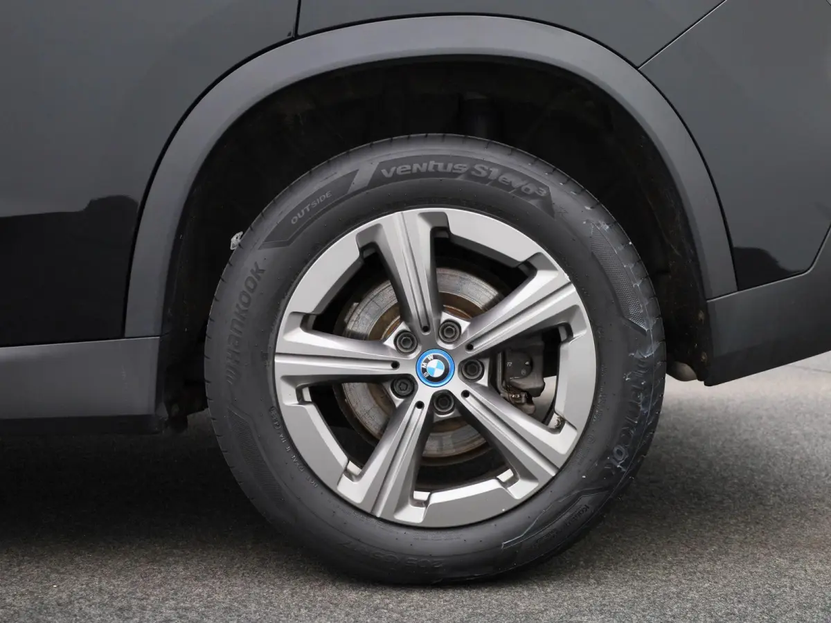 xDrive25e | Automaat | LMV | Parkeer sensoren | Virtual cockpit | Camera | Climate control | Apple carplay  | Navigatie | Elec. achterklep | Leder | Bluetooth | DAB