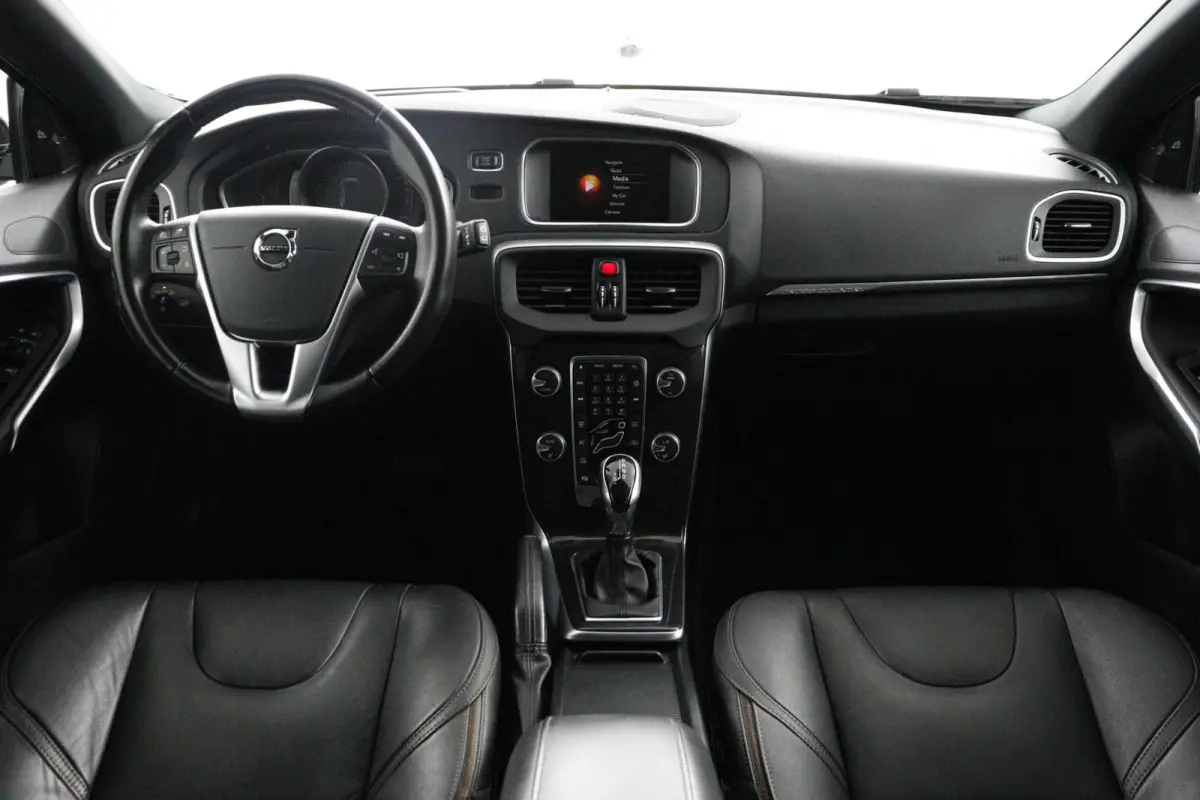 1.5 T3 Polar+ Luxury | AUTOMAAT | Trekhaak | Adapt. Cruise | Standkachel |