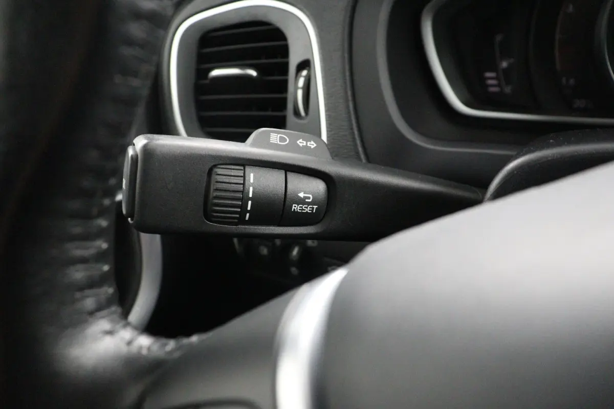 1.5 T3 Polar+ Luxury | AUTOMAAT | Trekhaak | Adapt. Cruise | Standkachel |