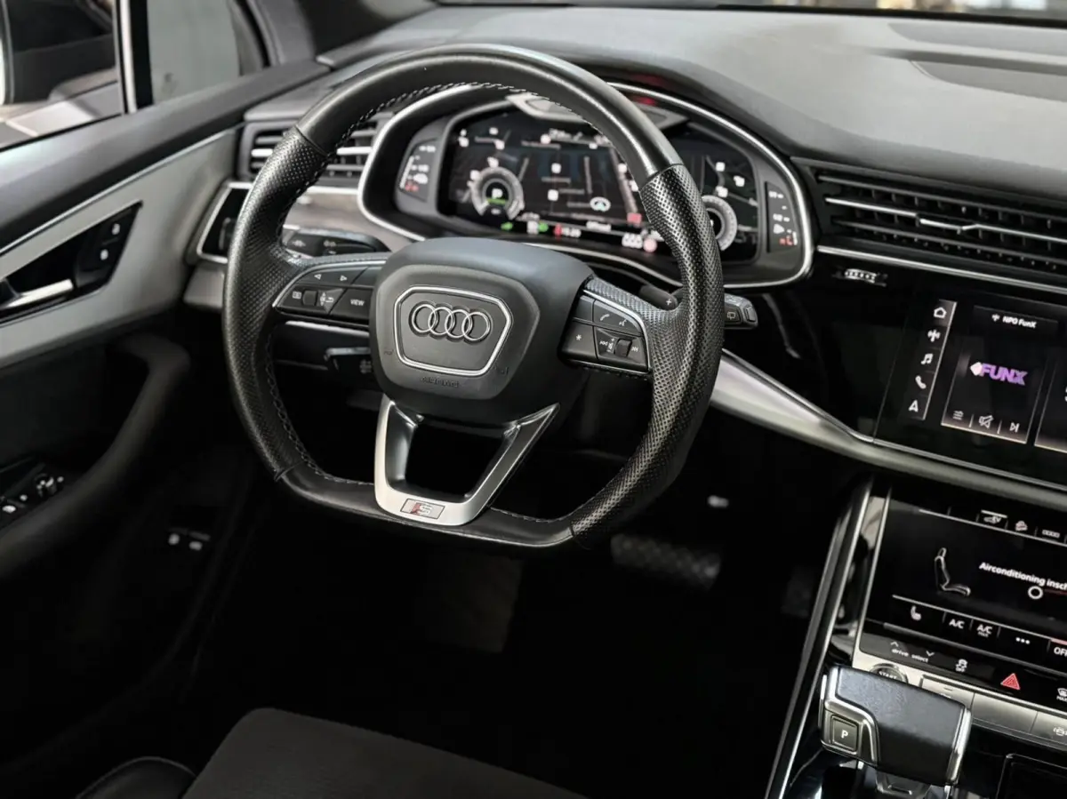 S line 55 TFSI e Quattro Black Optik Aut*Navi*Matrix*Pano*INCL BTW*