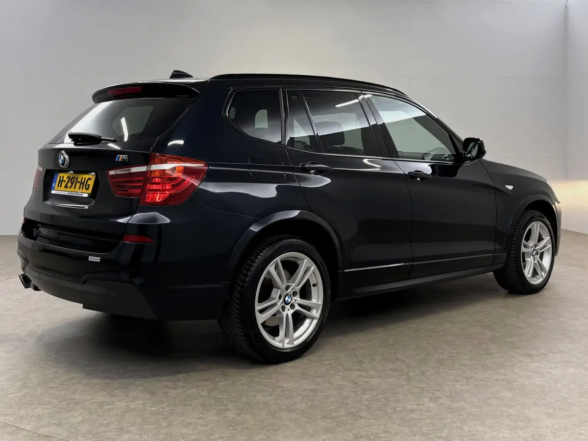 xDrive28i High Executive M-Sport | Pano | Cruise | Navi | Clima | Stoelverw. | Parkeersens.