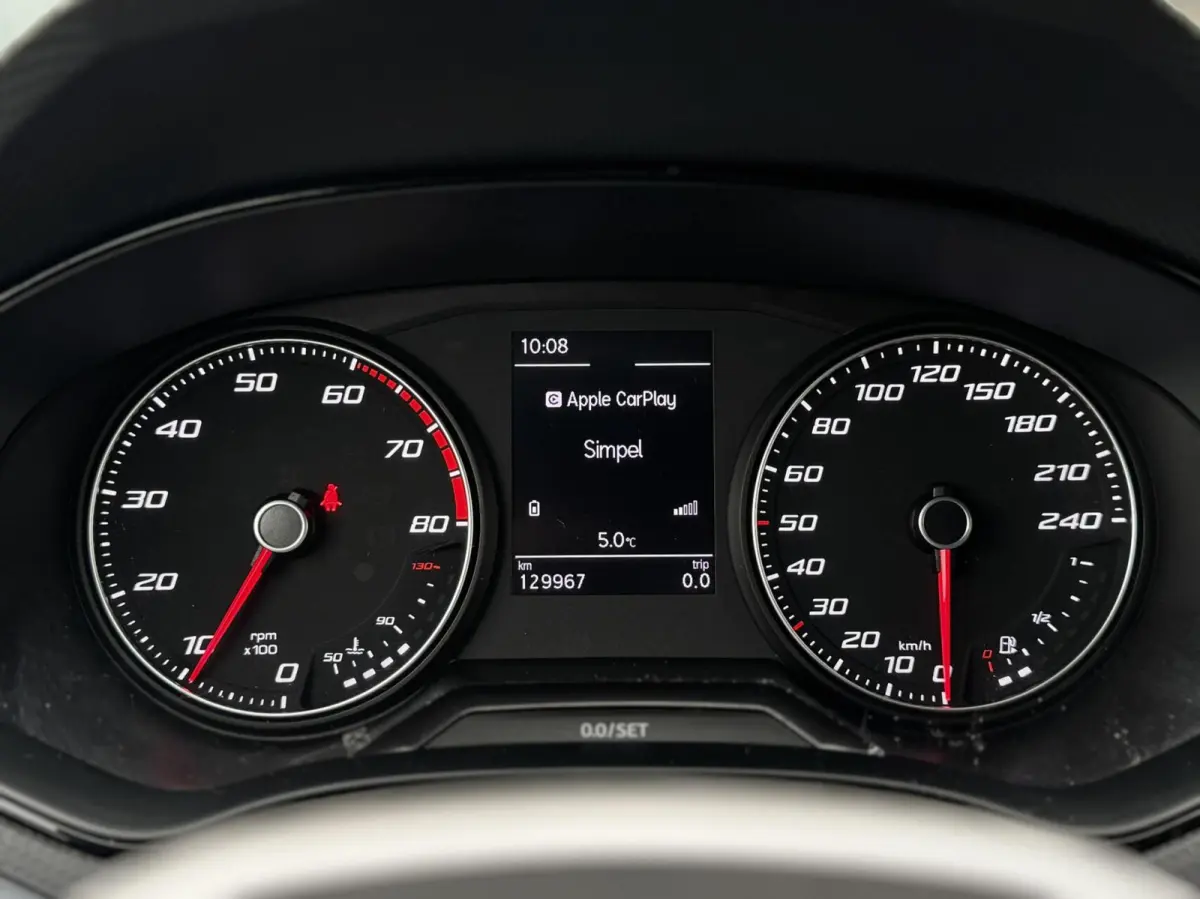 1.0 EcoTSI FR|LED|17"|Clima|Carplay|PDC|ACC|BTW