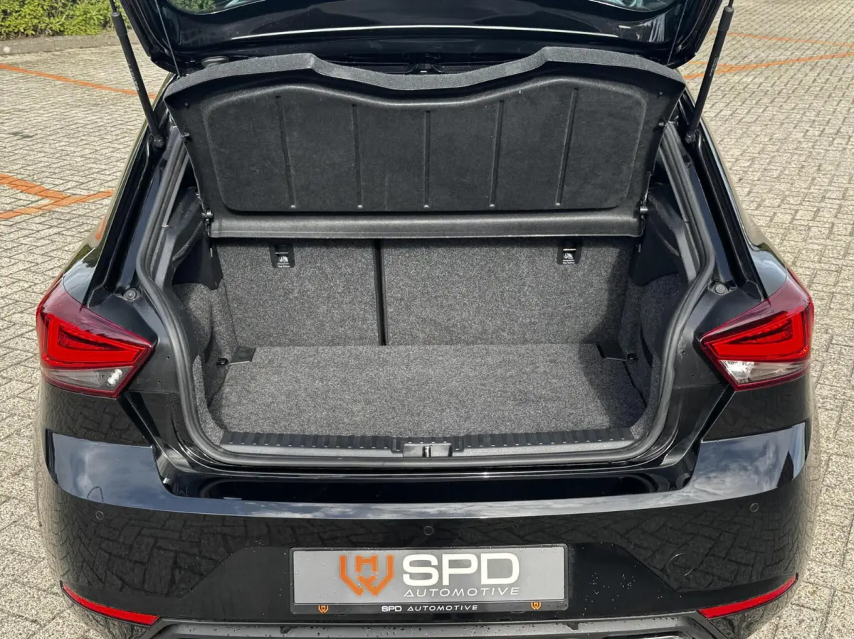 1.0 EcoTSI FR|LED|17"|Clima|Carplay|PDC|ACC|BTW