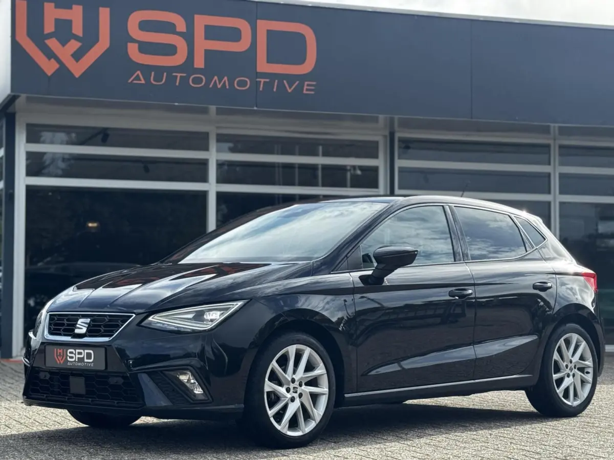 1.0 EcoTSI FR|LED|17"|Clima|Carplay|PDC|ACC|BTW