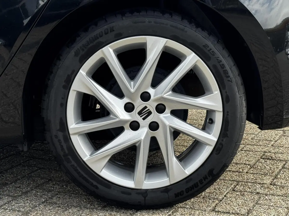 1.0 EcoTSI FR|LED|17"|Clima|Carplay|PDC|ACC|BTW