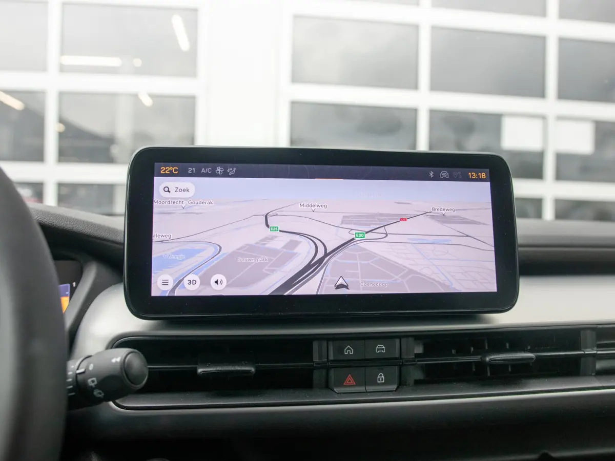 1.2 e-Hybrid Summit | Infotainment&Conv. Pack | Winter Pack | Bicolore