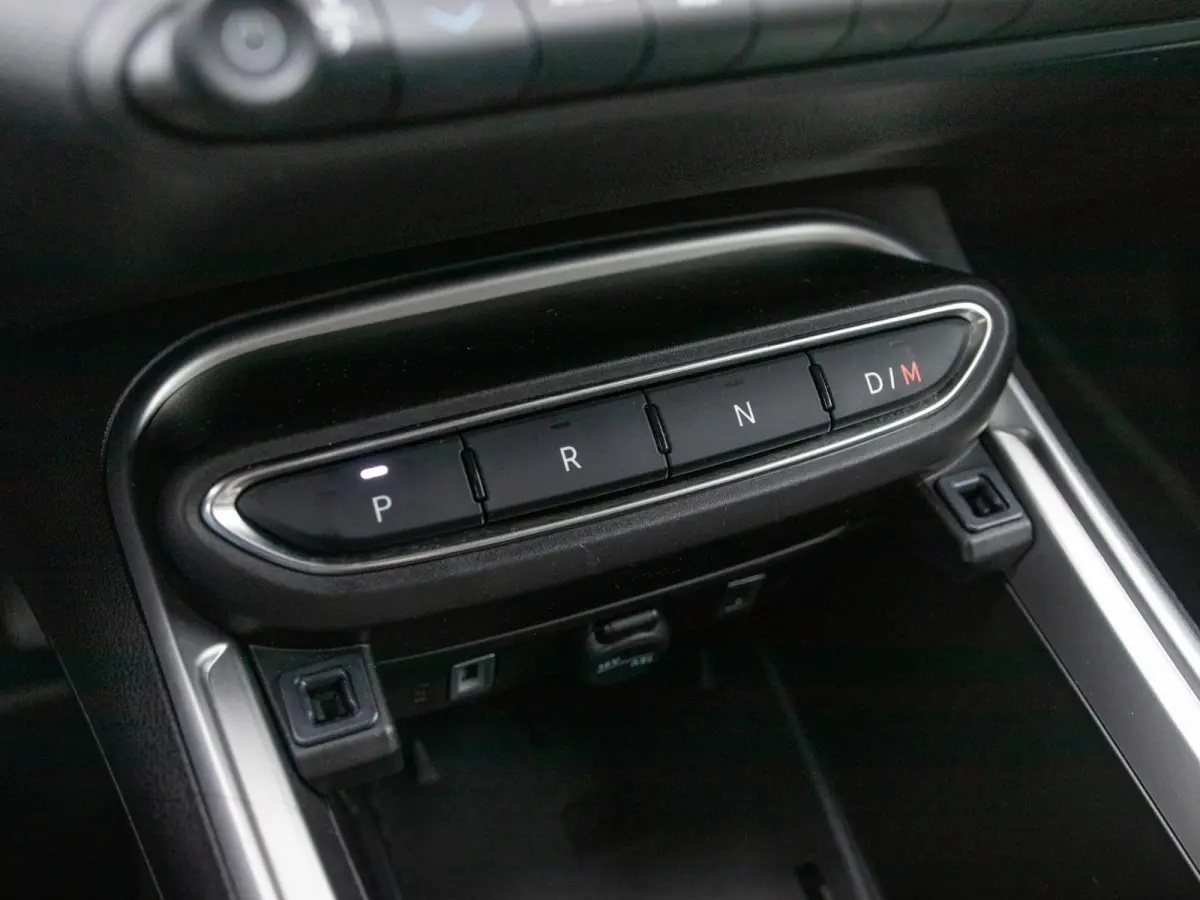 1.2 e-Hybrid Summit | Infotainment&Conv. Pack | Winter Pack | Bicolore