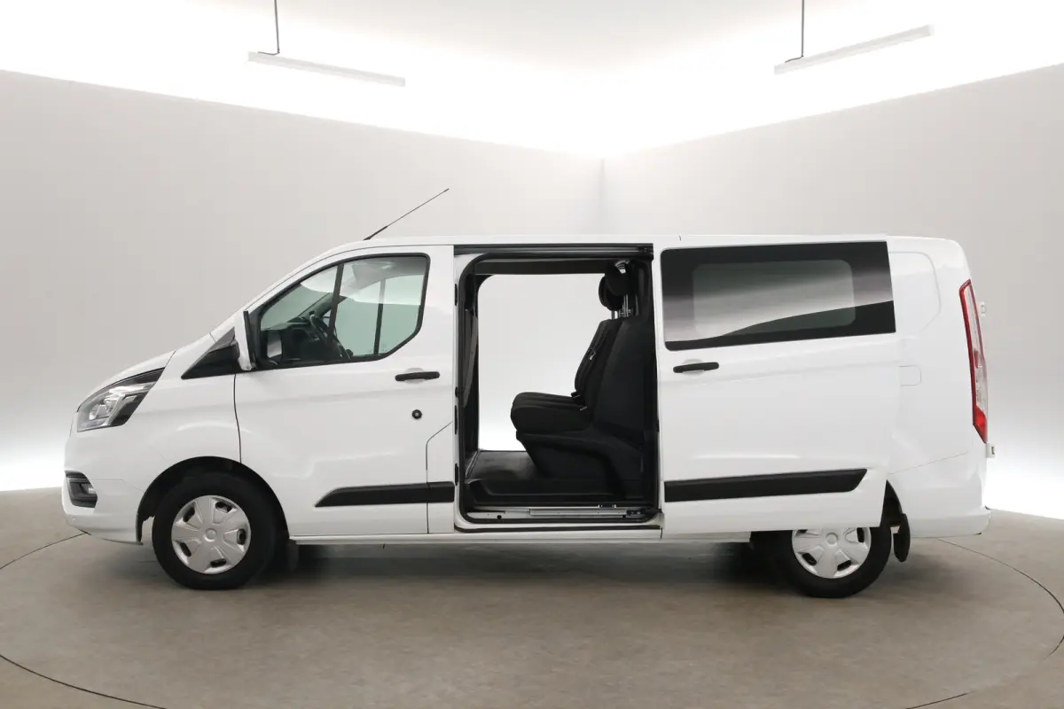 2.0 TDCI L2H1 | DC | 6 Zits | 2800kg Trekgew. | Airco | Cruise | 2xSchuifdeur | Parkeersens. | Trekhaak
