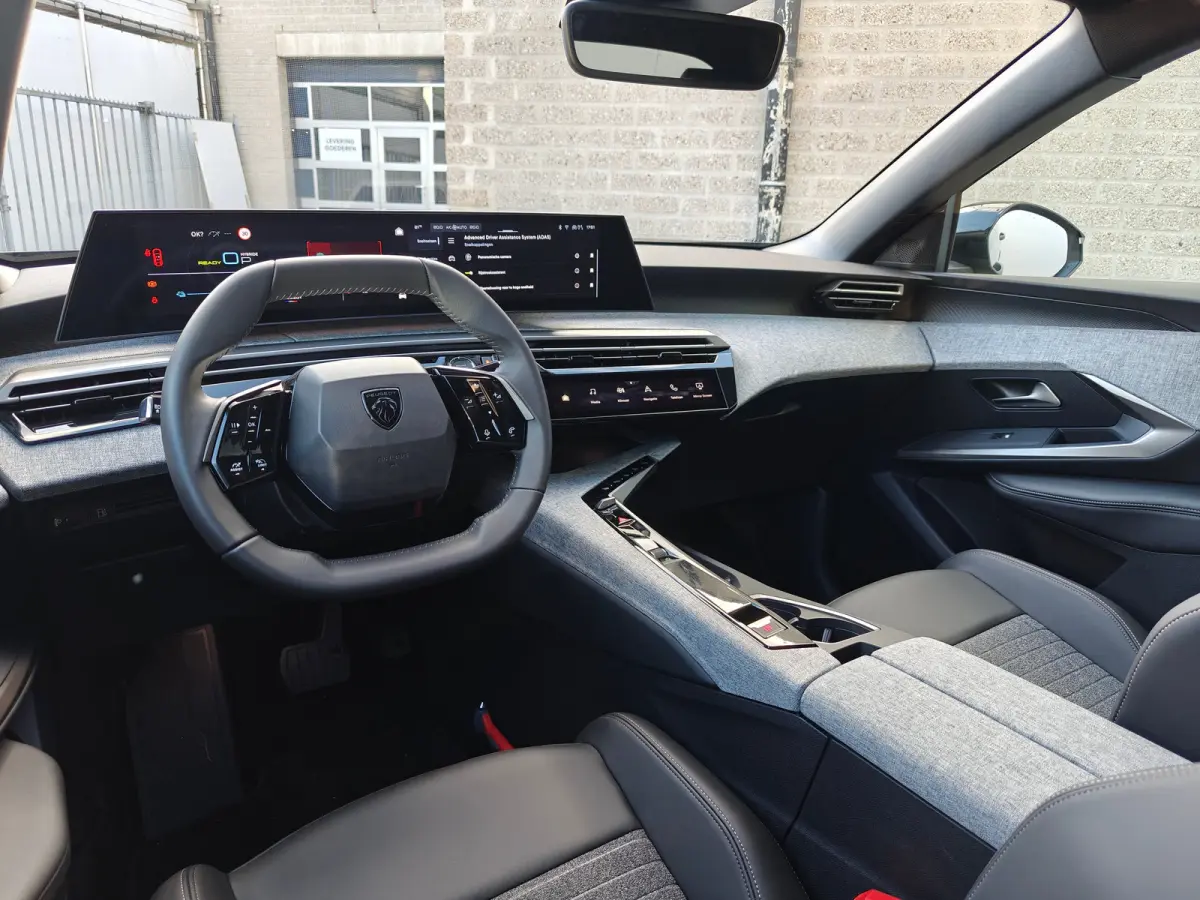 1.6 plug-in Hybrid 195 Allure | 8jaar garantie | SOH 96,5% | Carplay | Navigatie | Camera | Climate Control | Adaptieve Cruise | | Achterbank in delen neerklapbaar | Achteruitrijcamera | App