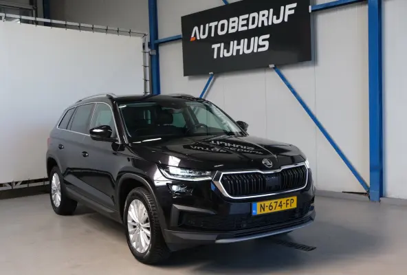 1.5 TSI Business Edition 7p. - N.A.P. Airco, Cruise, Carplay, PDC, Navi, Camera, Trekhaak.