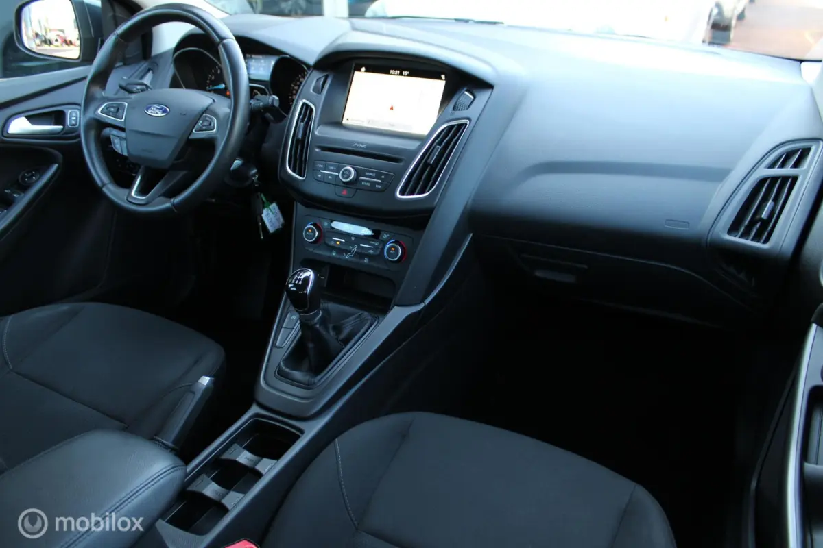 1.0 Turbo Lease Edition, Navi, App connect, Pdc, Cruise, Clima, Telefoon