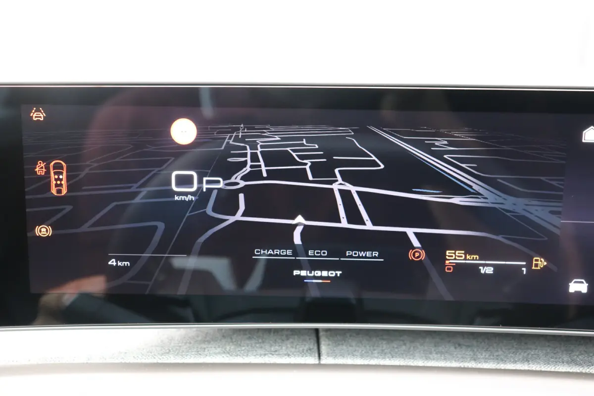 GT Exclusive | Adaptieve cruise control met Stop&Go functie | Elektrische parkeerrem | Extra getinte achterste zijruiten en achterruit