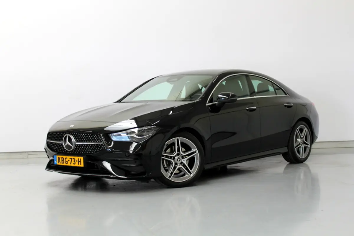 180 AMG Line 136PK, SFEERVERLICHTING | STUUR/STOELVERWARMING | MBUX | LED