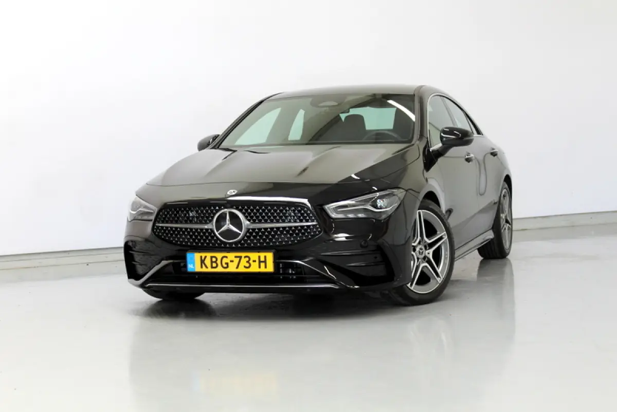 180 AMG Line 136PK, SFEERVERLICHTING | STUUR/STOELVERWARMING | MBUX | LED