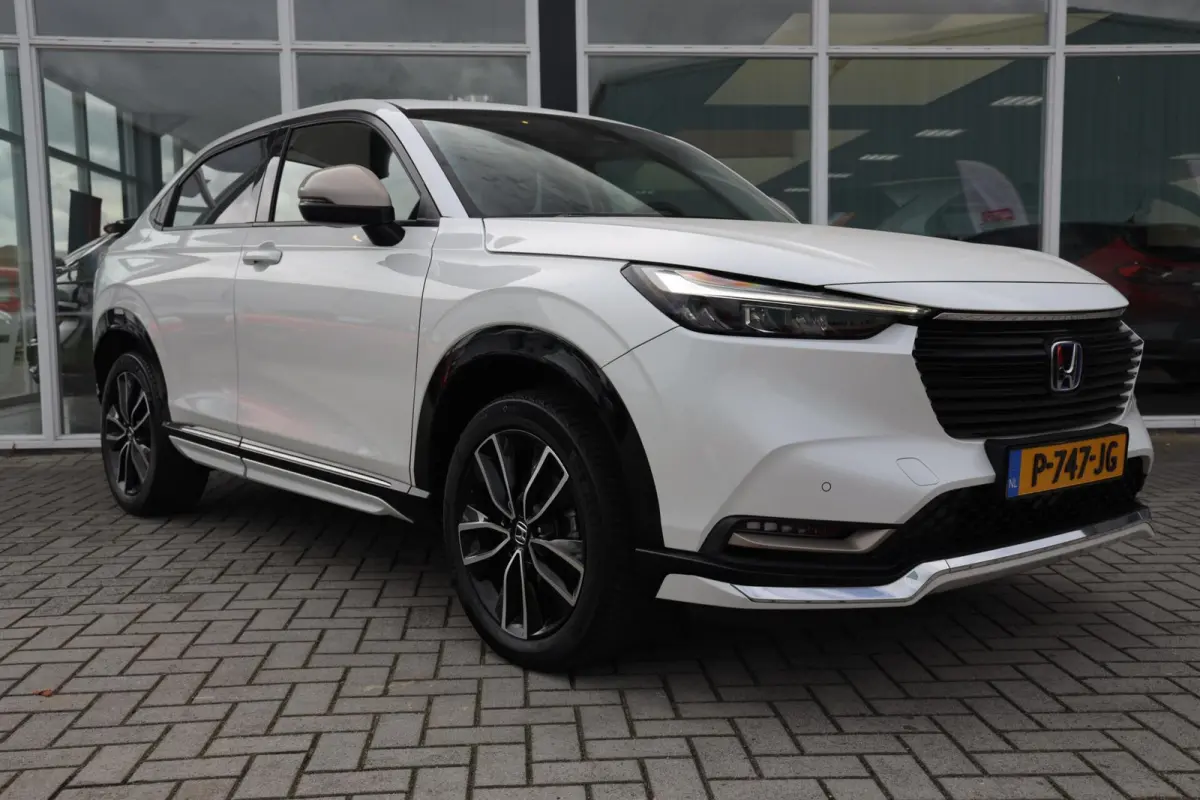 1.5 e:HEV Advance Style|Camera|Stoelverwarming|Navi|Apple carplay/Android auto|