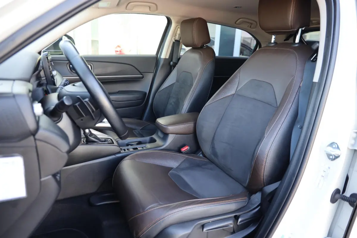 1.5 e:HEV Advance Style|Camera|Stoelverwarming|Navi|Apple carplay/Android auto|